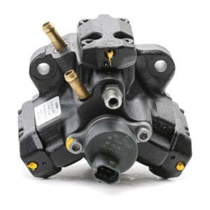 Pompe à haute pression pour ALFA ROMEO 166 2.4 JTD 175 CV - 0445010072