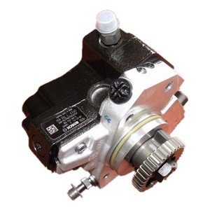 Pompe à haute pression pour BMW 740d (E65 / E66 / E67) 740D 258 CV - 0445010108